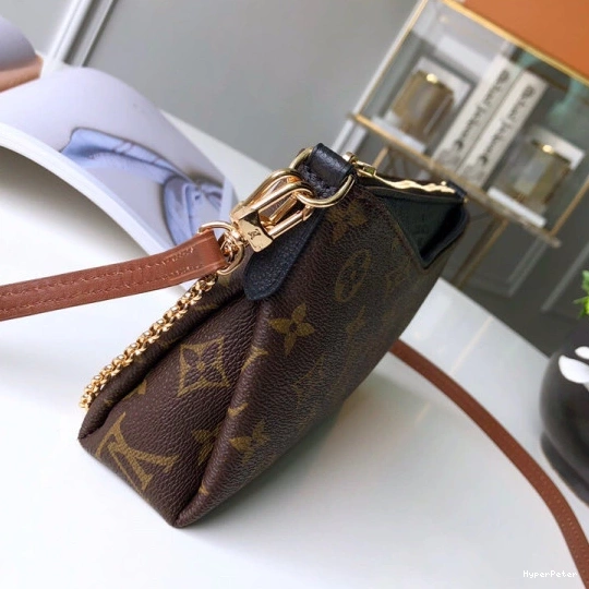 Vuitton PALLAS Louis CHANELUTCH 0725